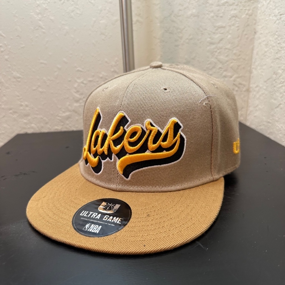 New With Tags Unisex Ultra Game Los Angeles Lakers Snapback Hat